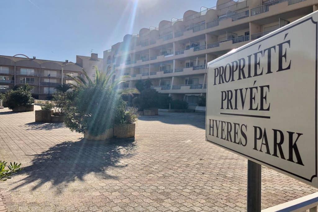 Studio Port De Hyeres Proche Des Plages Hyères Exterior foto